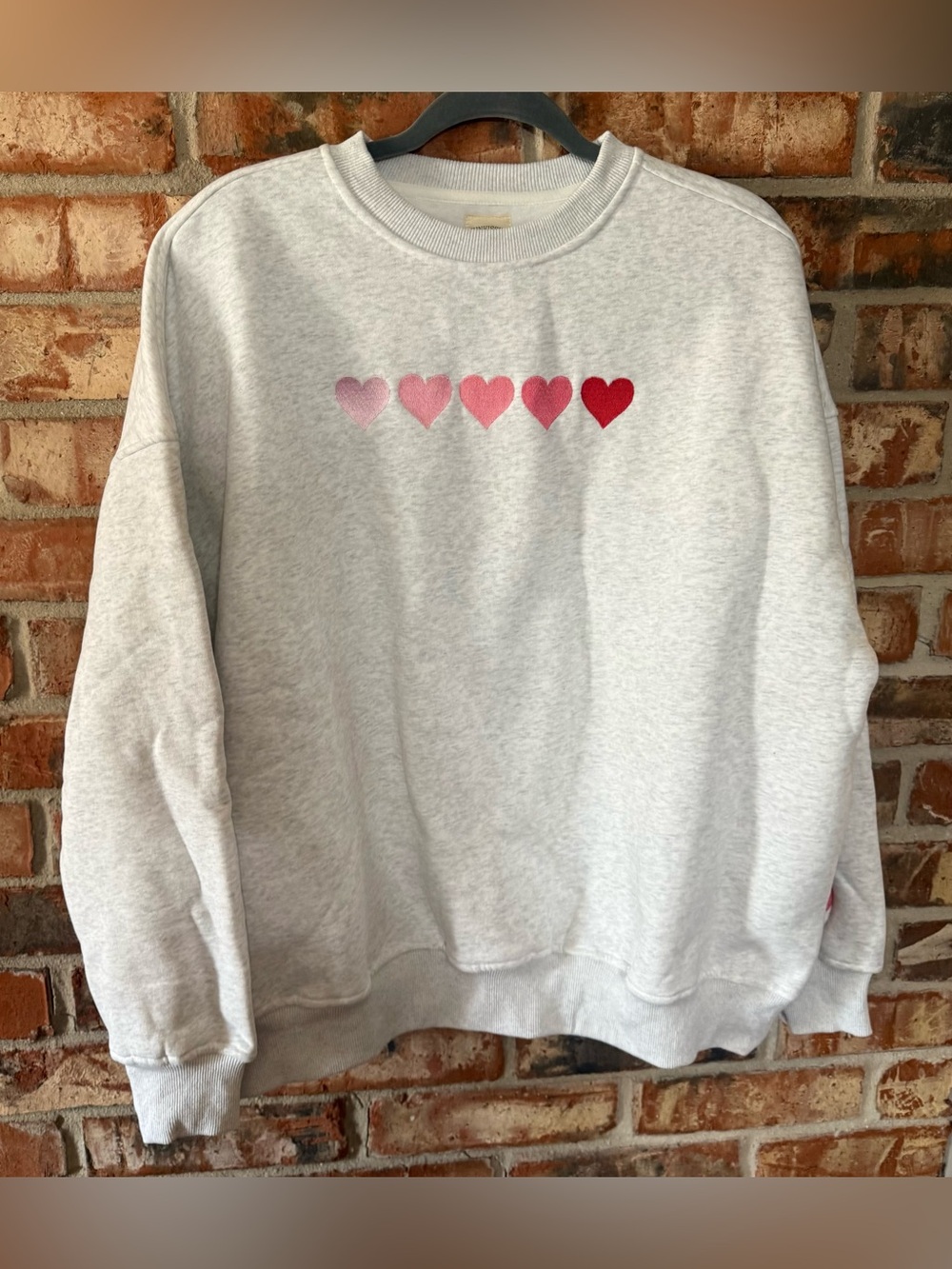 Sun-kissed Coconut Gray Crewneck Sweatshirt with Embroidered Hearts